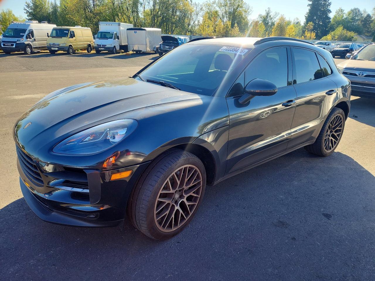 2019 PORSCHE MACAN S — Front 3/4