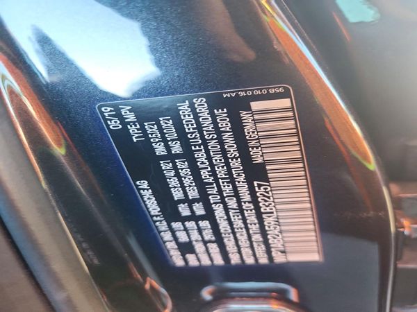 2019 PORSCHE MACAN S — VINS
