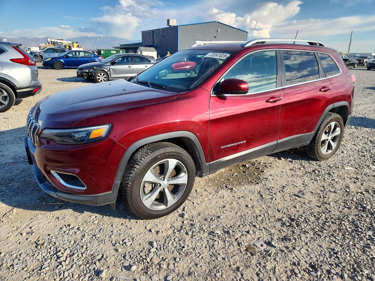 2019 JEEP CHEROKEE Limited — Front 3/4