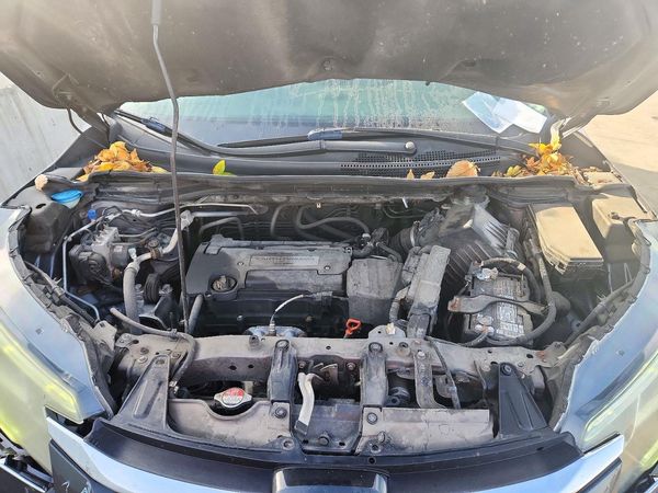 2015 HONDA CRV Touring — Engine bay