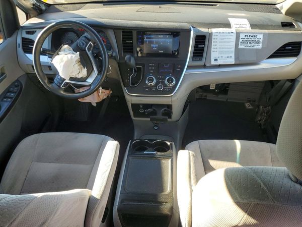 2017 TOYOTA SIENNA LE Mobility/LE — CKPT