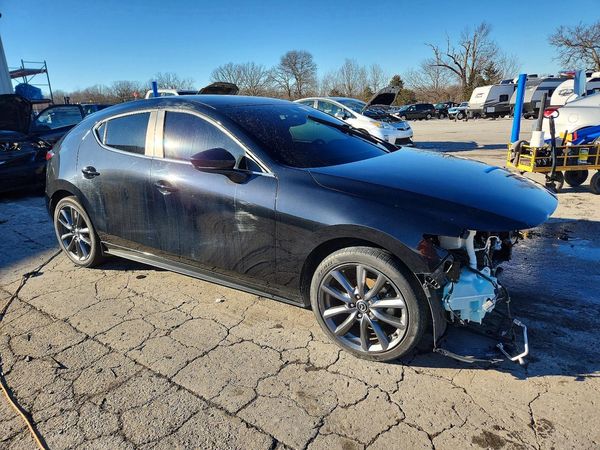 2019 MAZDA 3