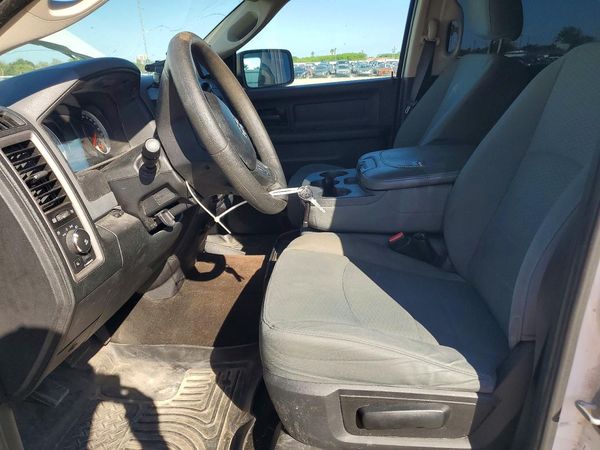 2014 RAM 1500 ST — DENT