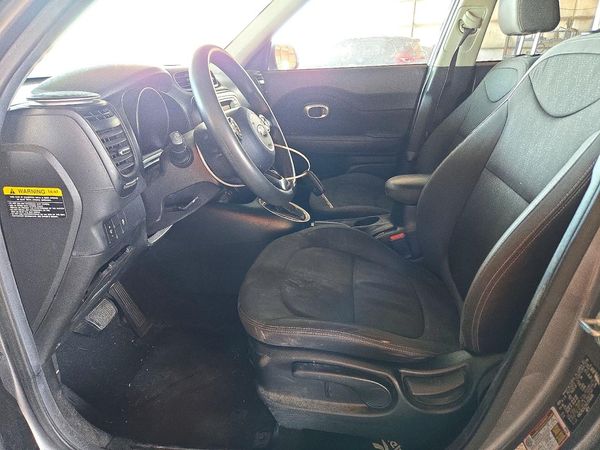 2016 KIA SOUL Plus — DENT