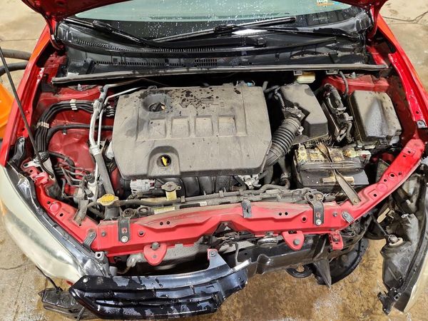 2016 TOYOTA COROLLA L/LE — Engine bay
