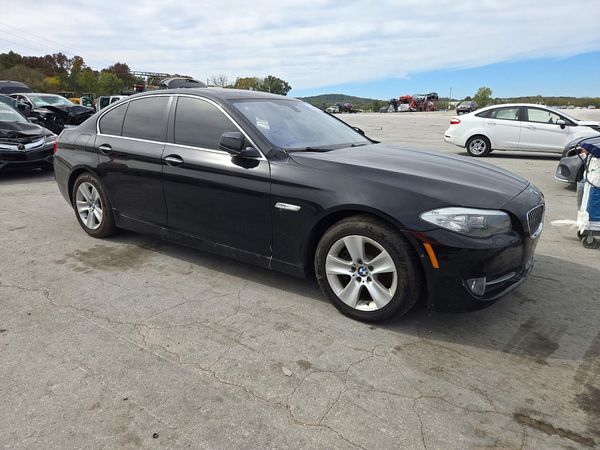 2013 BMW 528 — Passenger 3/4