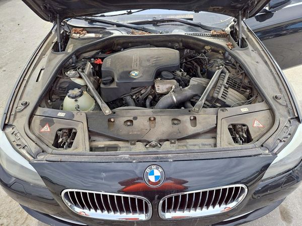 2013 BMW 528 — Engine bay