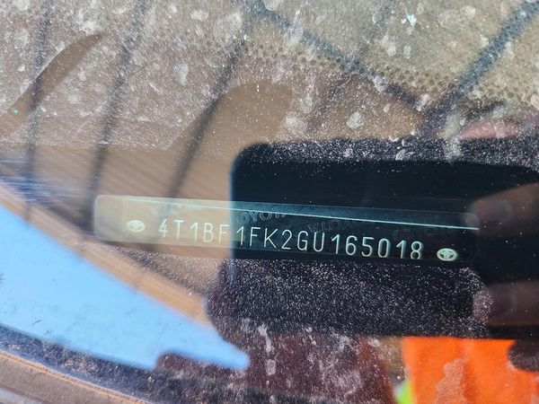 2016 TOYOTA CAMRY — VINP