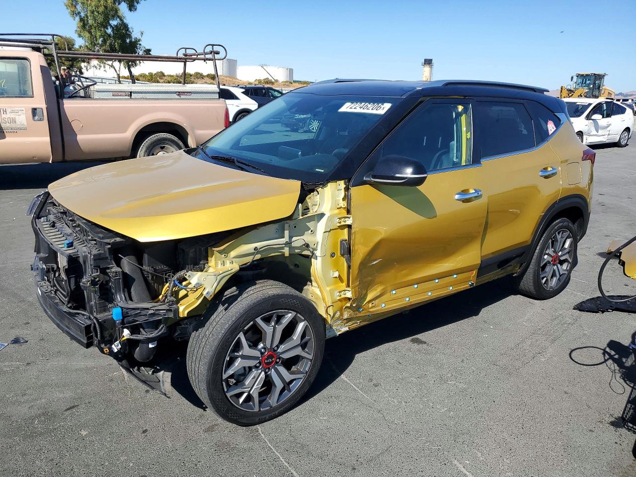 2022 KIA SELTOS SX, SX Sunroof Pkg — Front 3/4