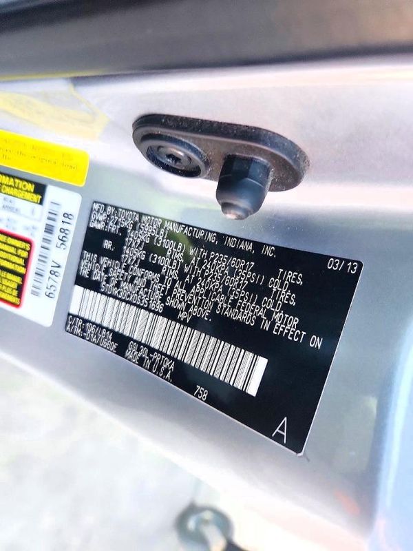 2013 TOYOTA SIENNA — VINS