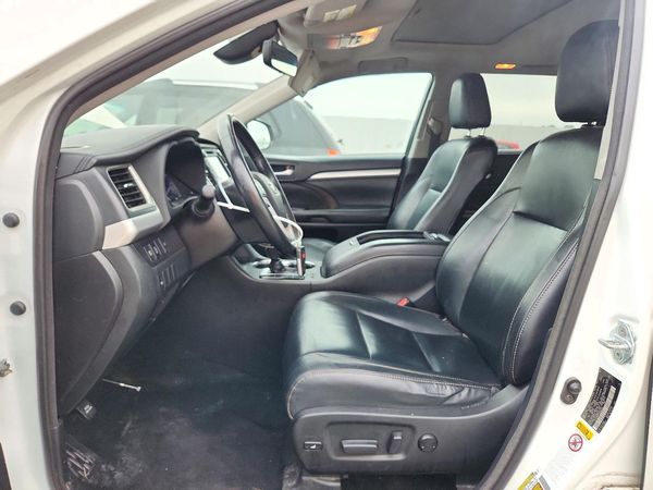 2018 TOYOTA HIGHLANDER SE/XLE — DENT