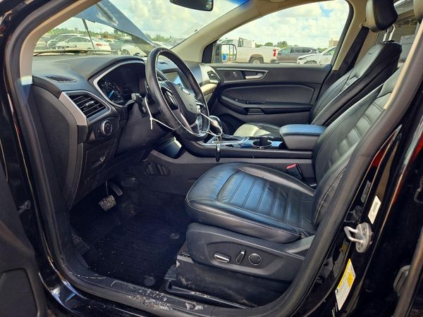 2017 FORD EDGE SEL — DENT