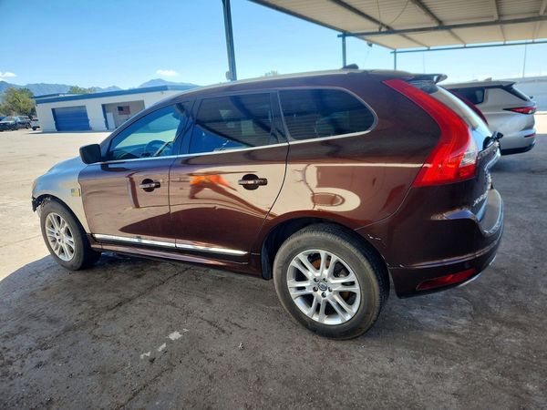 2015 VOLVO XC60 Premier (non R design) — DSRA