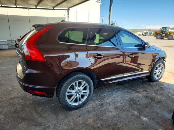 2015 VOLVO XC60 Premier (non R design) — PSRA