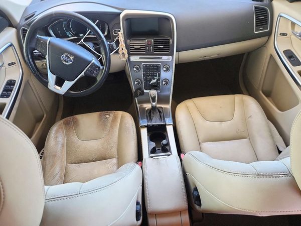 2015 VOLVO XC60 Premier (non R design) — CKPT