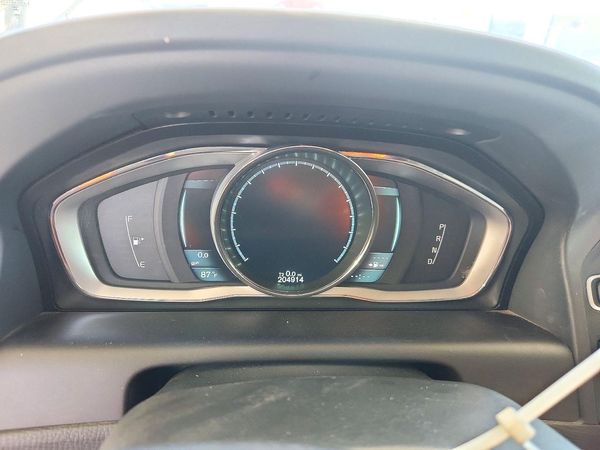 2015 VOLVO XC60 Premier (non R design) — ODOM