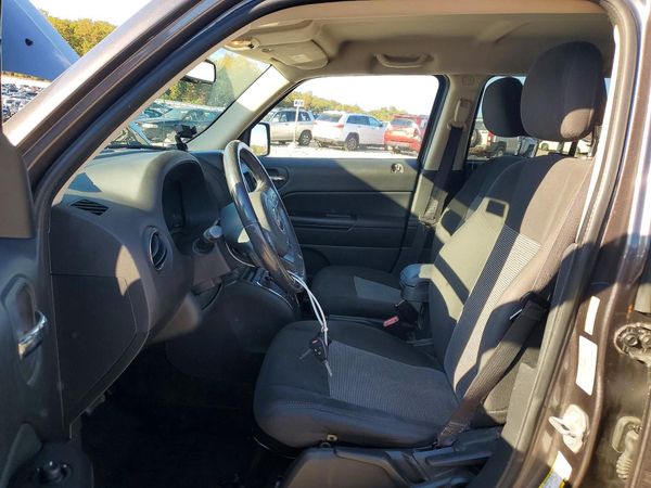 2014 JEEP PATRIOT Latitude — DENT