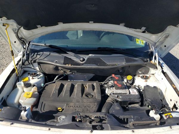 2015 JEEP PATRIOT Latitude — Engine bay