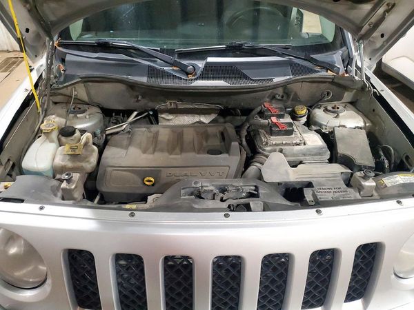 2012 JEEP PATRIOT Sport — Engine bay
