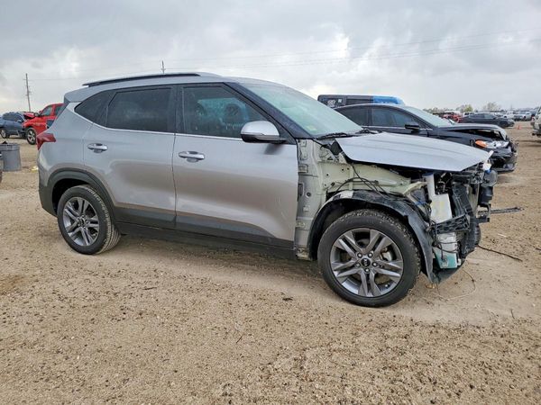 2021 KIA SELTOS S