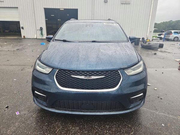 2022 CHRYSLER PACIFICA Touring L — DIRF