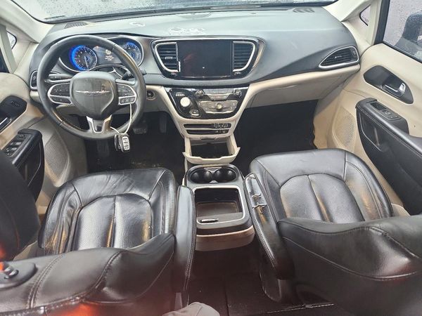 2022 CHRYSLER PACIFICA Touring L — CKPT