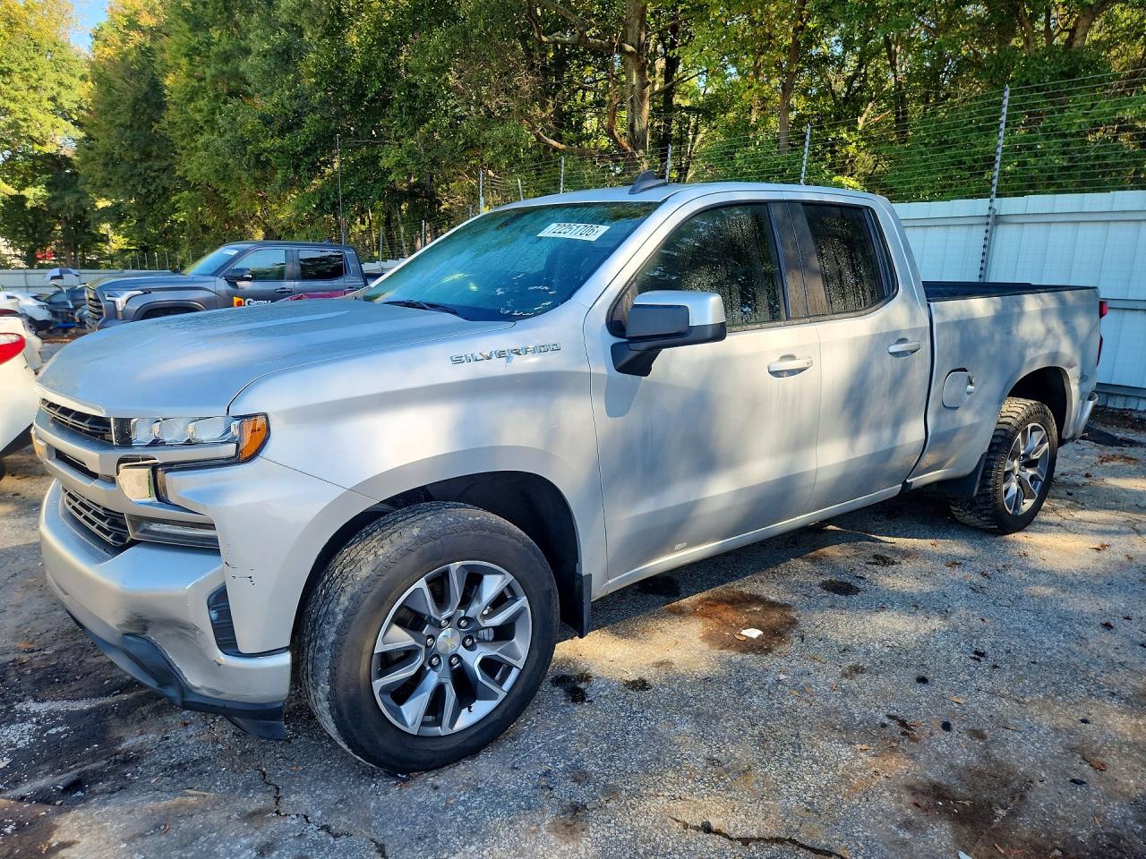 2020 CHEVROLET SILVERADO LT — Front 3/4