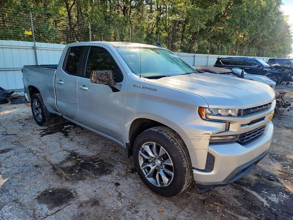 2020 CHEVROLET SILVERADO LT — Passenger 3/4