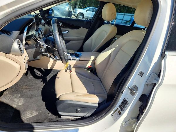2017 MERCEDES-BENZ C C300-4M — DENT