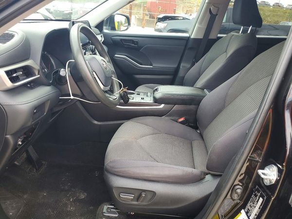 2022 TOYOTA HIGHLANDER L — DENT