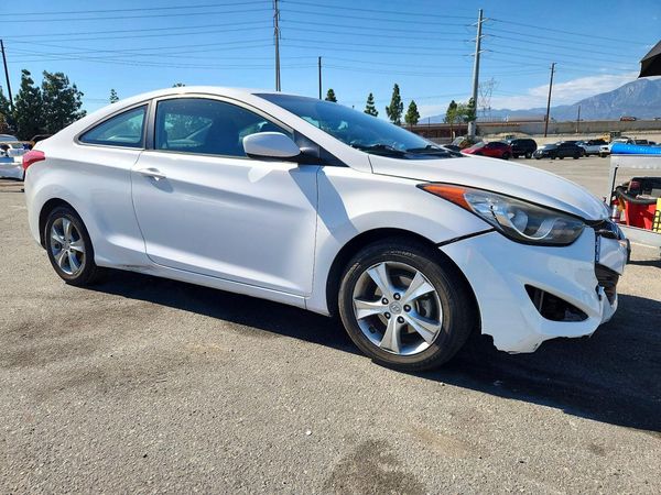 2013 HYUNDAI ELANTRA — Passenger 3/4