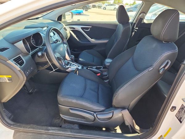 2013 HYUNDAI ELANTRA — DENT