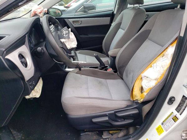 2017 TOYOTA COROLLA — DENT