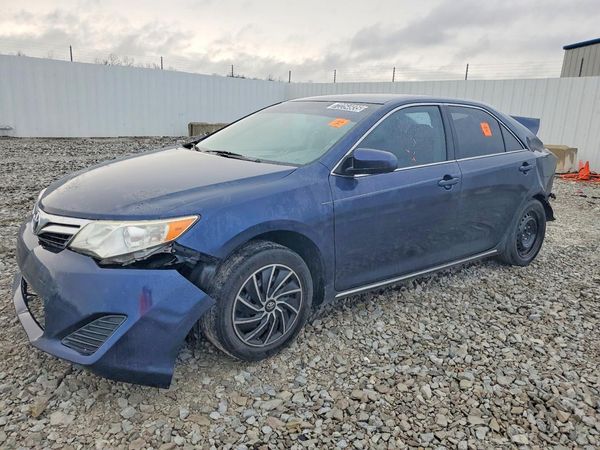 2014 TOYOTA CAMRY — DSFA — Front 3/4