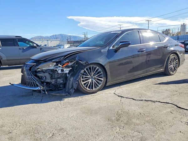 2024 LEXUS ES