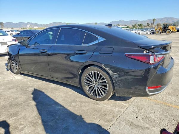 2024 LEXUS ES