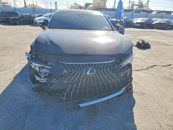 2024 LEXUS ES