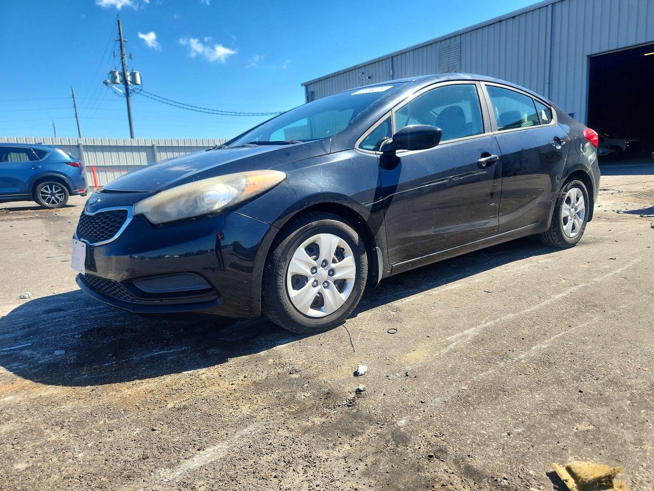 2016 KIA FORTE GL (Middle-Low Grade) — Front 3/4
