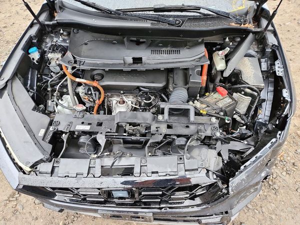 2025 HONDA CR-V Sport-L — Engine bay