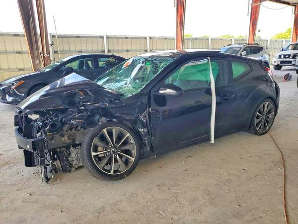2020 HYUNDAI VELOSTER 2.0L and 2.0L Premium — Front 3/4