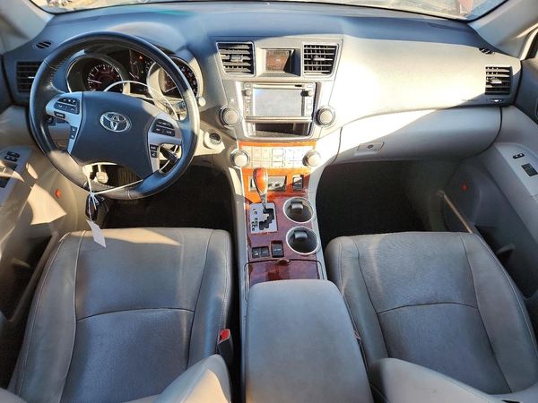 2013 TOYOTA HIGHLANDER Base/Hybrid — CKPT