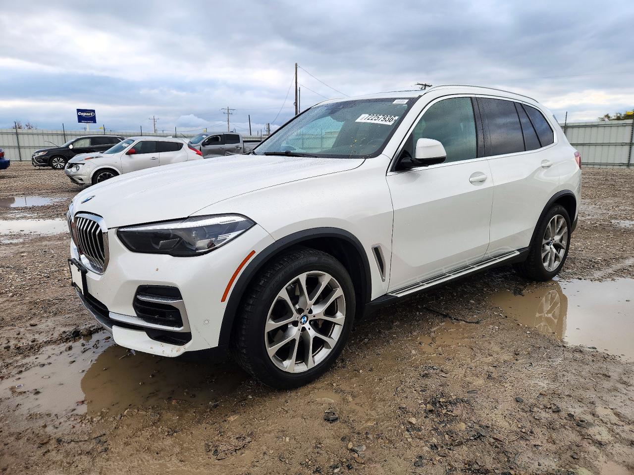 2023 BMW X5 xDrive40i — Front 3/4