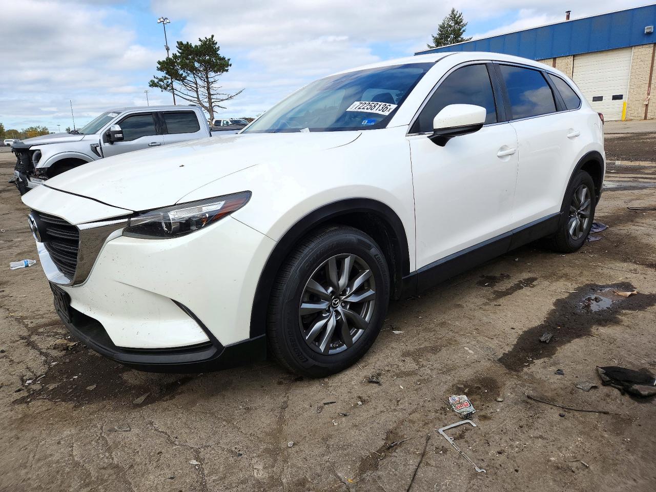 2018 MAZDA CX-9 Sport — Front 3/4