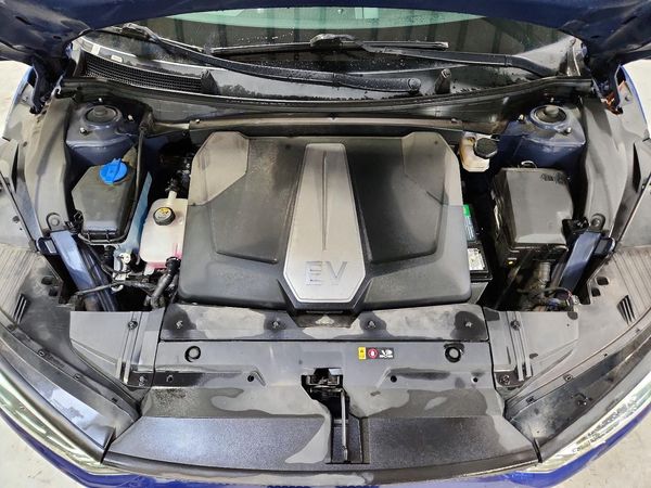 2024 KIA EV6 Light, Wind — Engine bay