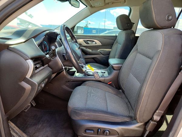 2019 CHEVROLET TRAVERSE LT — DENT