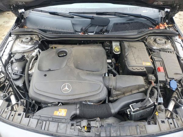 2015 MERCEDES-BENZ GLA GLA250 4-MATIC — Engine bay