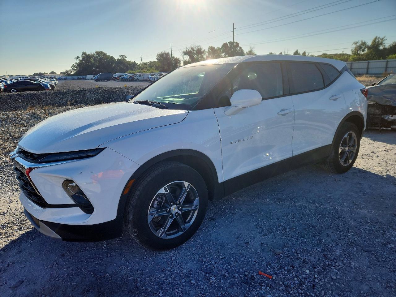 2025 CHEVROLET BLAZER 2LT — Front 3/4