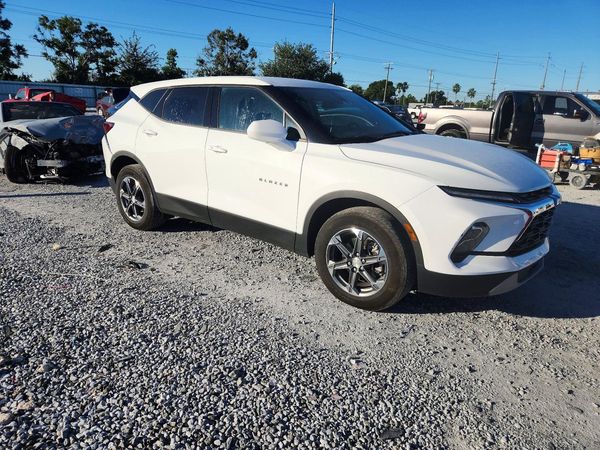 2025 CHEVROLET BLAZER 2LT — Passenger 3/4