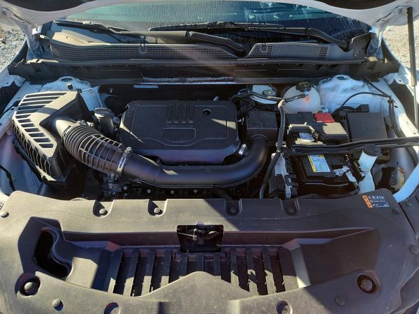 2025 CHEVROLET BLAZER 2LT — Engine bay