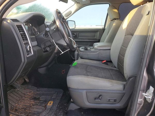 2020 RAM 1500 CLASSIC Tradesman, ST